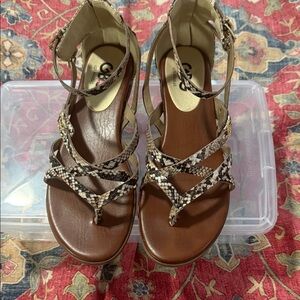 Chic GBG Snake Print Sandals